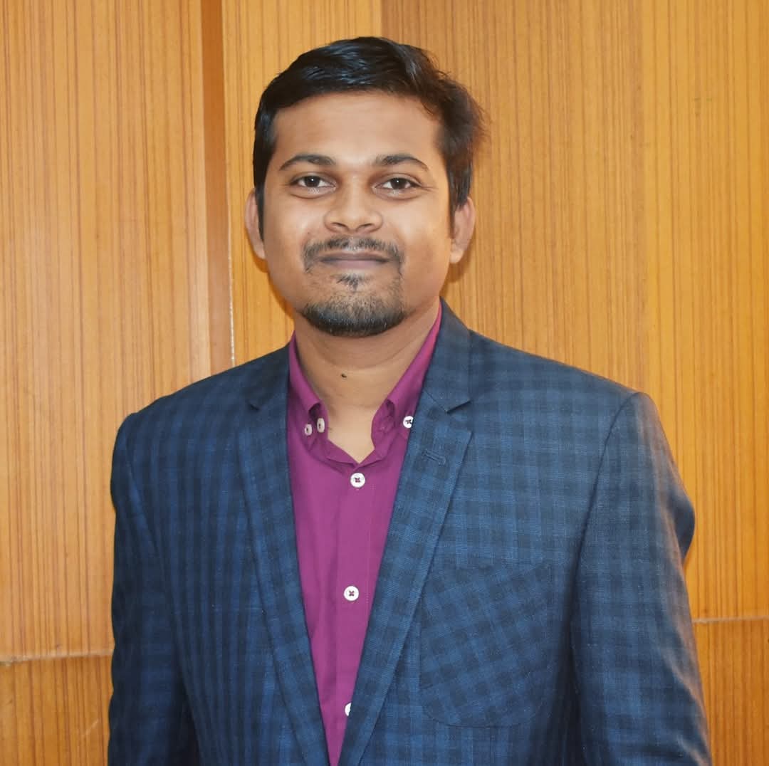 Dr Lingkon Ahmed